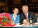 Lothar Mark mit der baden-württembergischen Abgeordneten Evelyne Gebhardt nach ihrer erneuten Wahl ins Europäische Parlament.